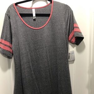 NWT LuLaRoe Perfect Tee